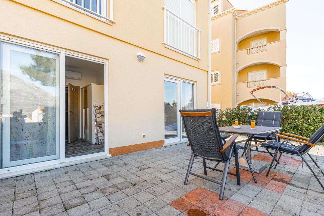 تْسافتات Spacious 2-Bedroom Apartment With Terrace And Parking المظهر الخارجي الصورة