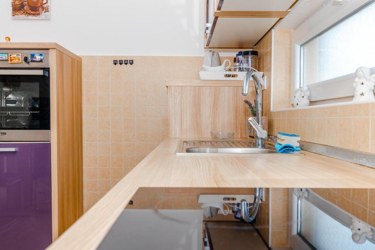 تْسافتات Spacious 2-Bedroom Apartment With Terrace And Parking المظهر الخارجي الصورة