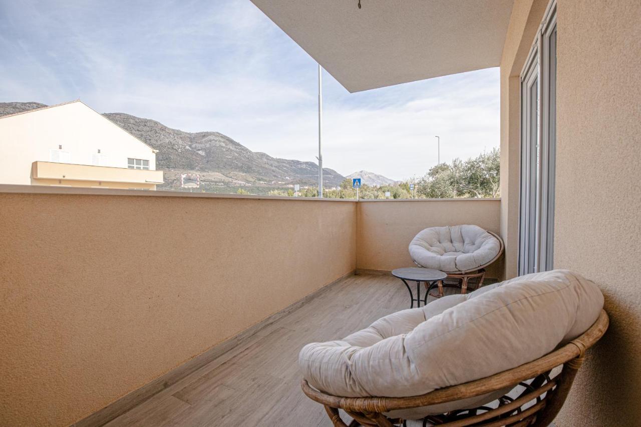تْسافتات Spacious 2-Bedroom Apartment With Terrace And Parking المظهر الخارجي الصورة
