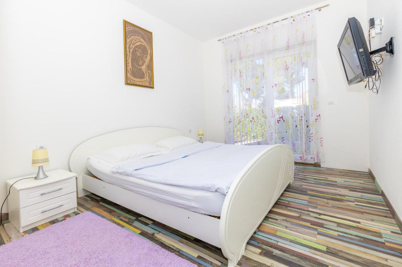 تْسافتات Spacious 2-Bedroom Apartment With Terrace And Parking المظهر الخارجي الصورة